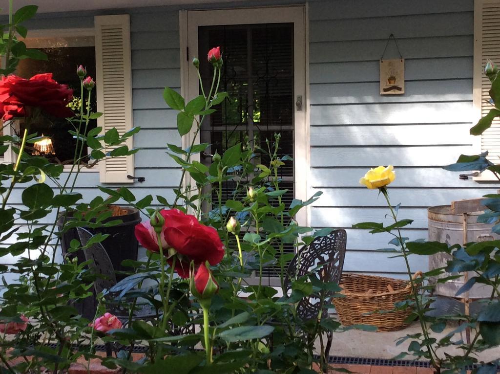 Aldgate Valley Bed And Breakfast Exterior photo